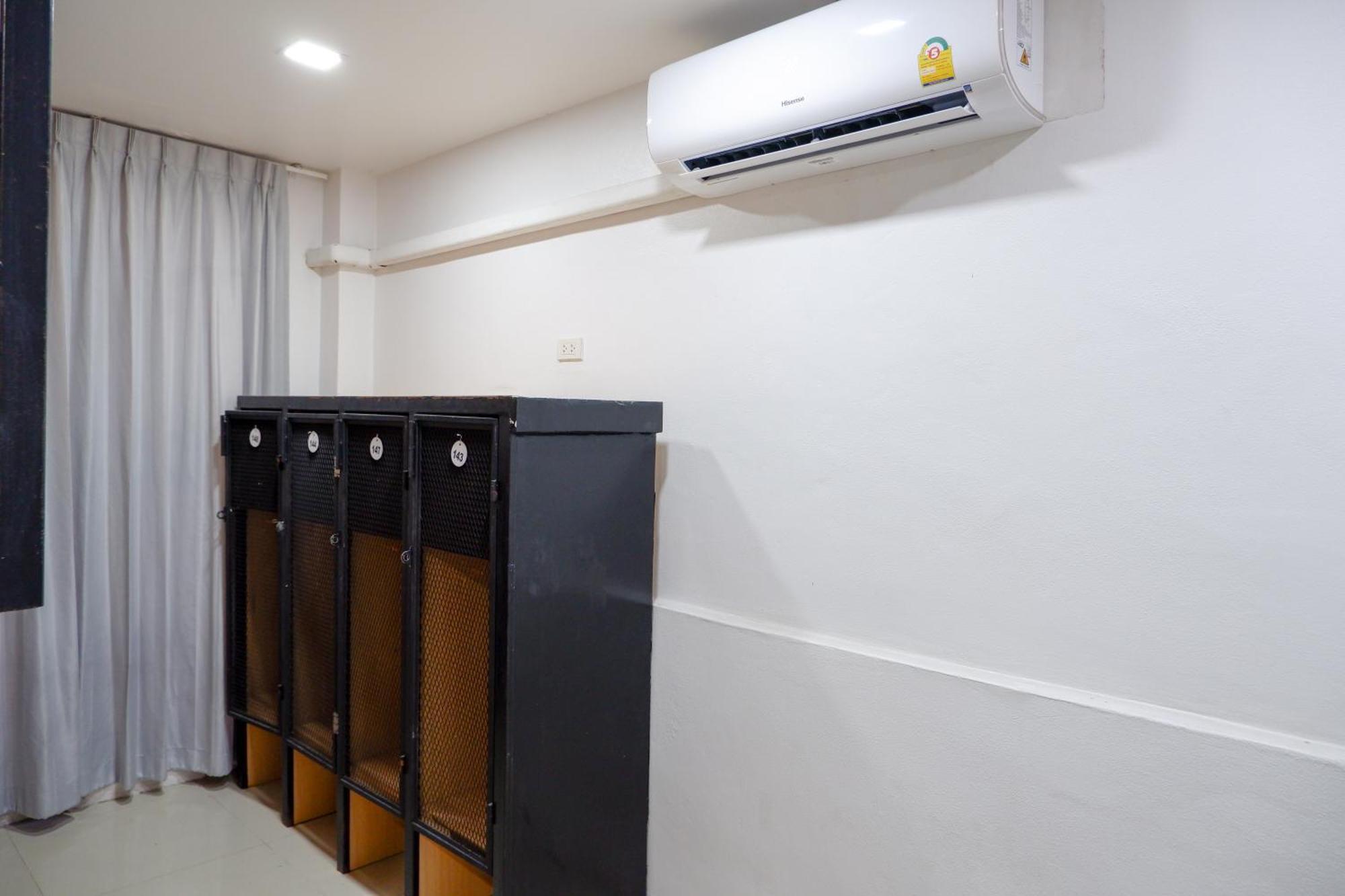 18 Coins Budget Hotel Pattaya Pokoj fotografie