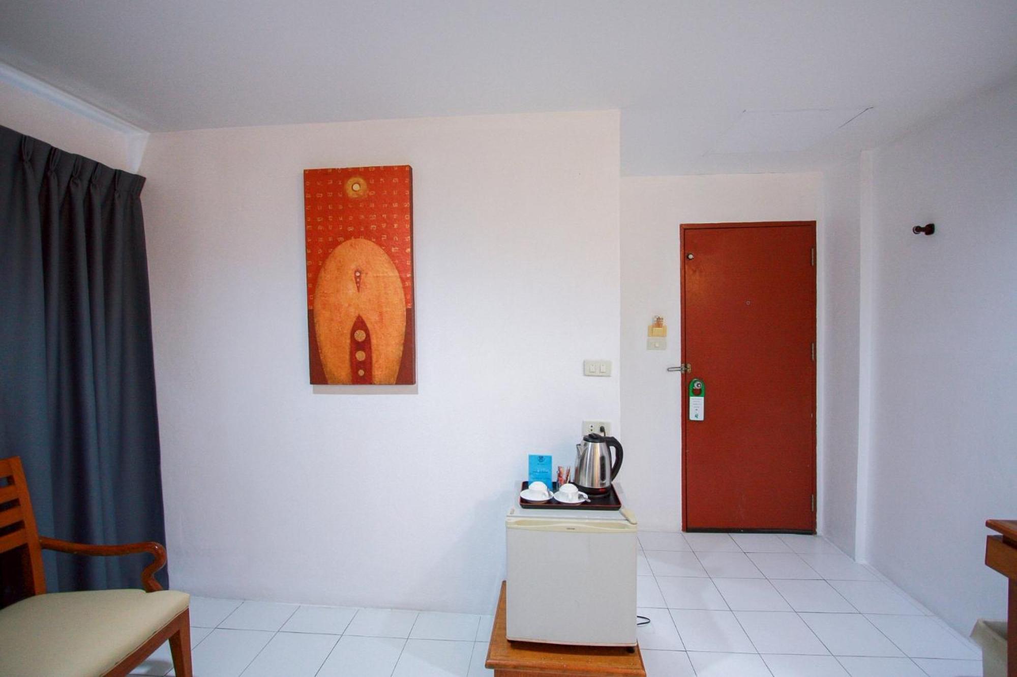 18 Coins Budget Hotel Pattaya Pokoj fotografie