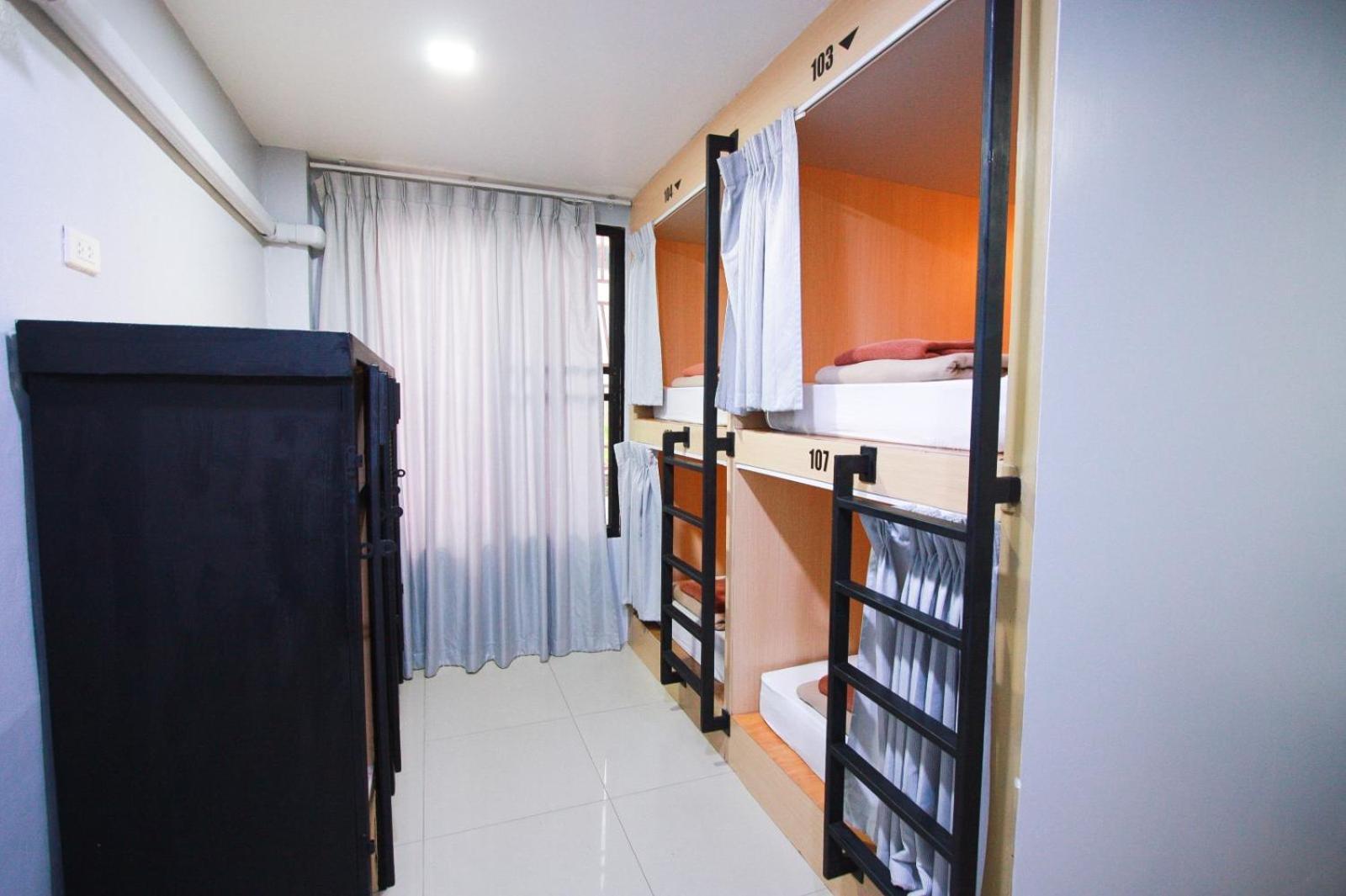 18 Coins Budget Hotel Pattaya Pokoj fotografie
