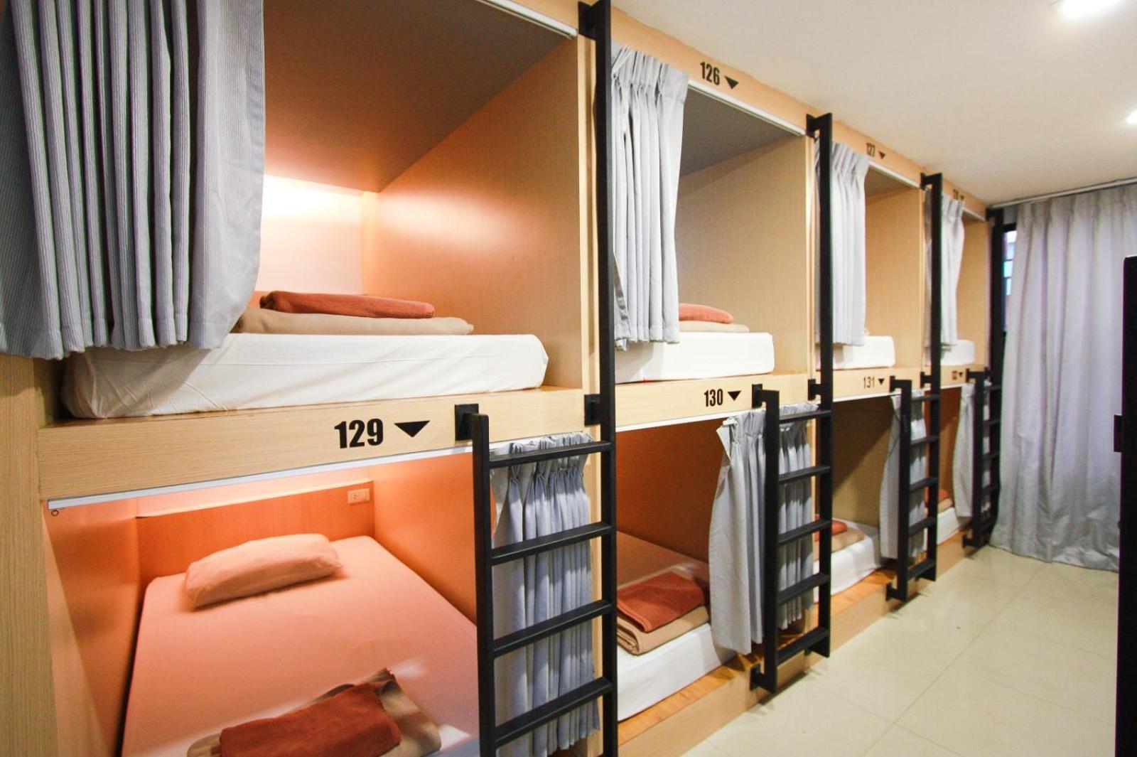 18 Coins Budget Hotel Pattaya Pokoj fotografie