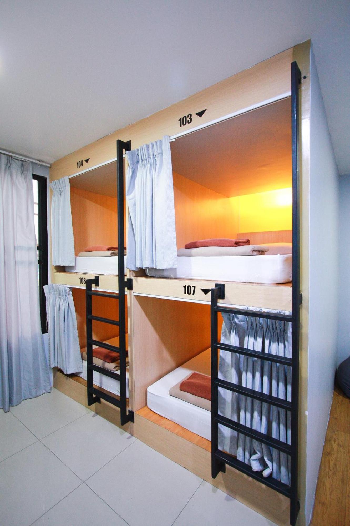 18 Coins Budget Hotel Pattaya Pokoj fotografie